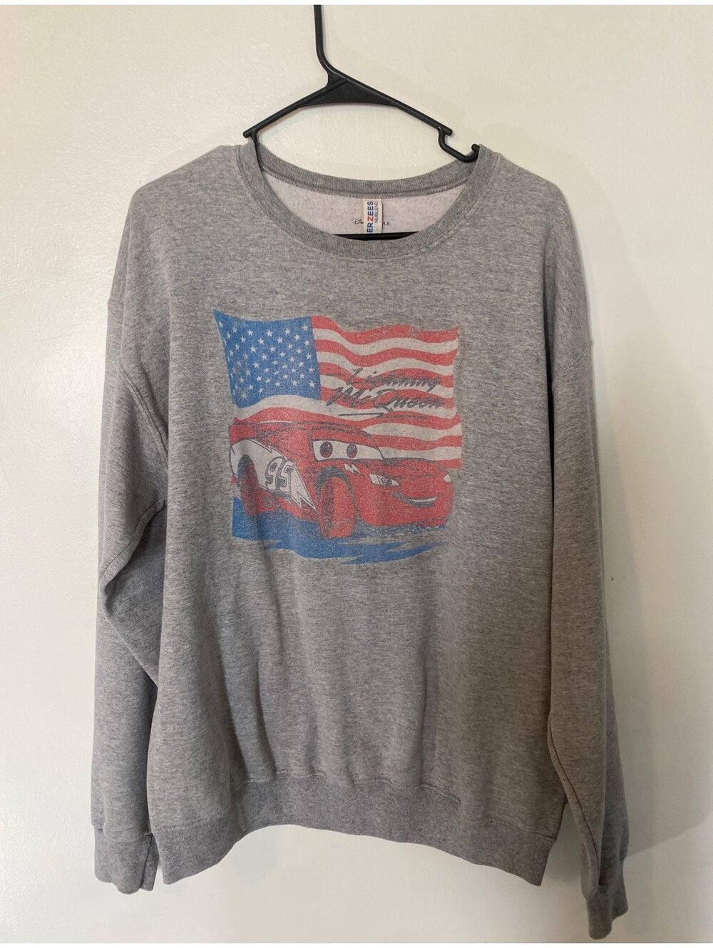 Lightning McQueen Crewneck L